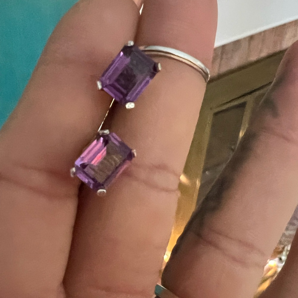 Synthetic alexandrite Earrings - Picture 2 of 4